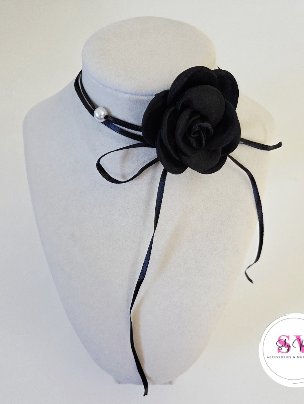 Black Flower Choker With Pearl Decor